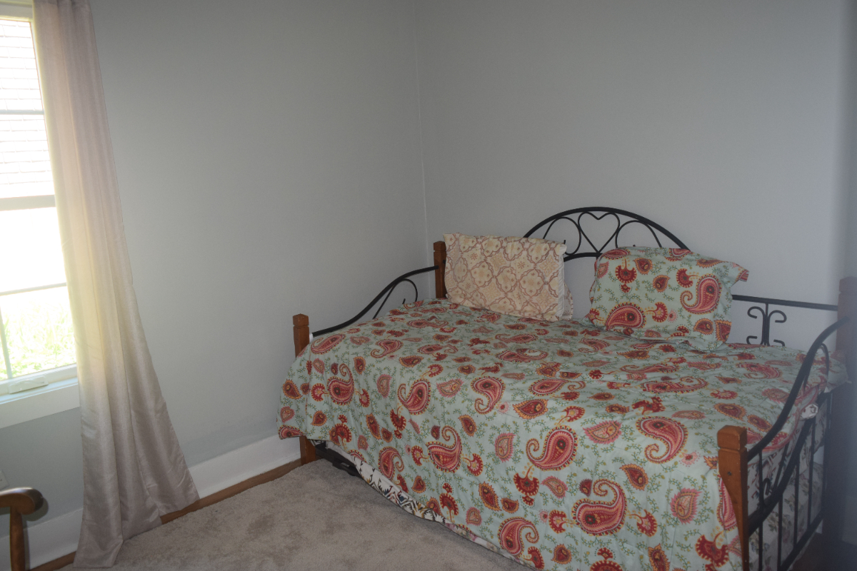 Apartment walkable from Hospital , University and Lake - Photo 4
