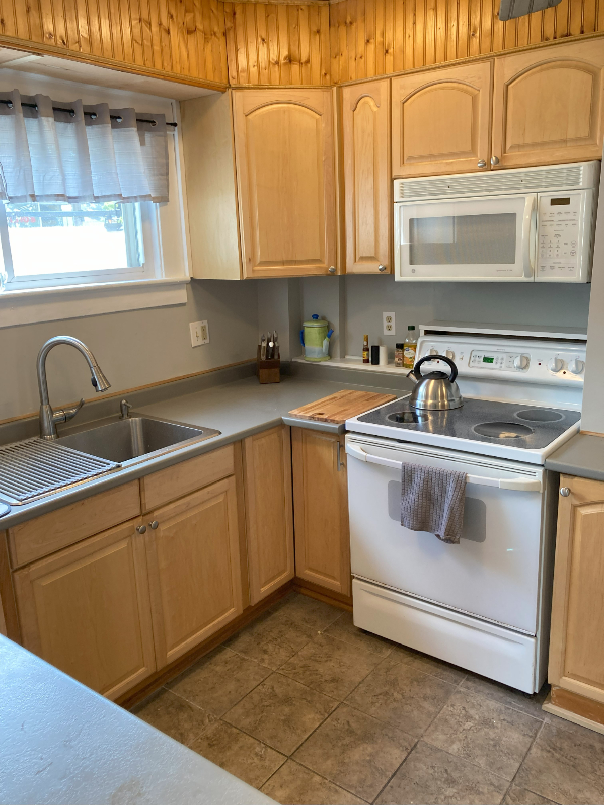 3-bedroom home centrally located - Bennington - Photo 8