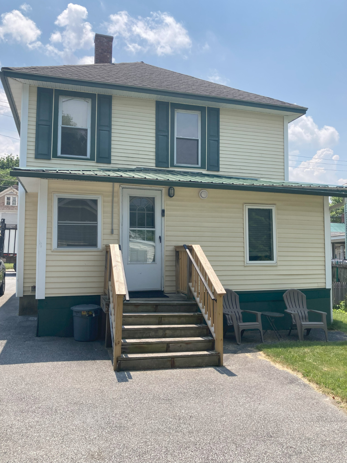 3-bedroom home centrally located - Bennington - Photo 2