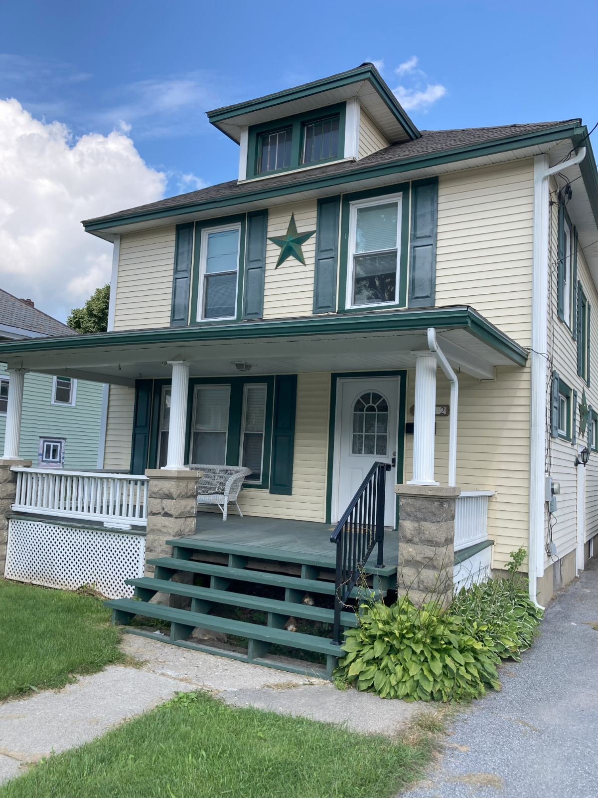 3-bedroom home centrally located - Bennington - Photo 1