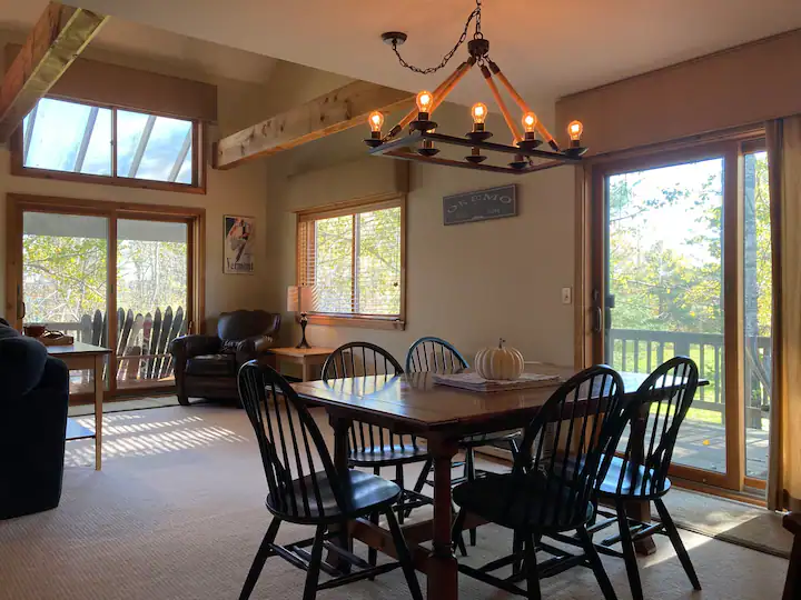 Stunning 3-Bedroom Townhouse Condo in Ludlow, Vermont with Charming Interior, Outdoor Patio, and Con - Photo 4