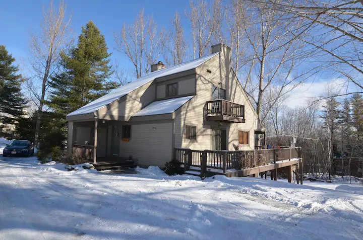 Stunning 3-Bedroom Townhouse Condo in Ludlow, Vermont with Charming Interior, Outdoor Patio, and Con - Photo 12