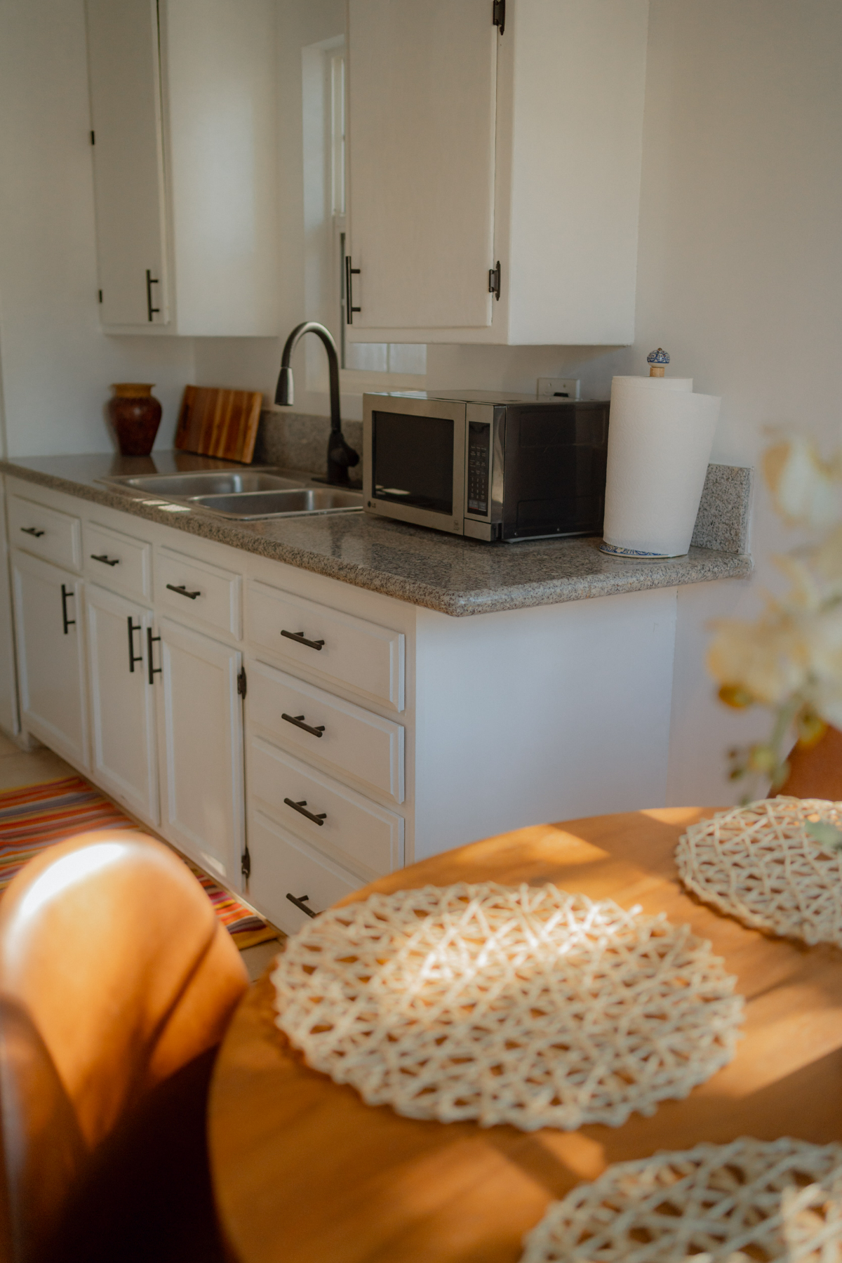 Stylish Retro Inspired One Bedroom home - Photo 2