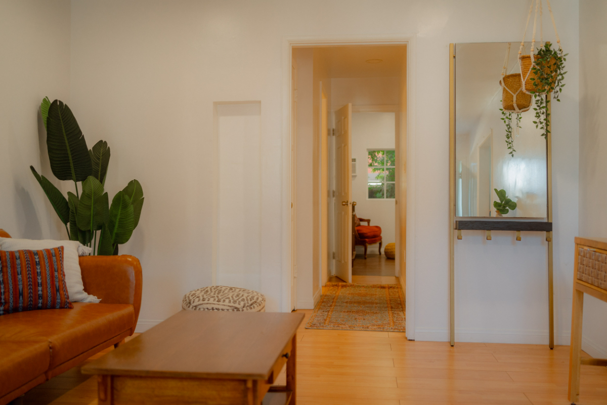 Stylish Retro Inspired One Bedroom home - Photo 6