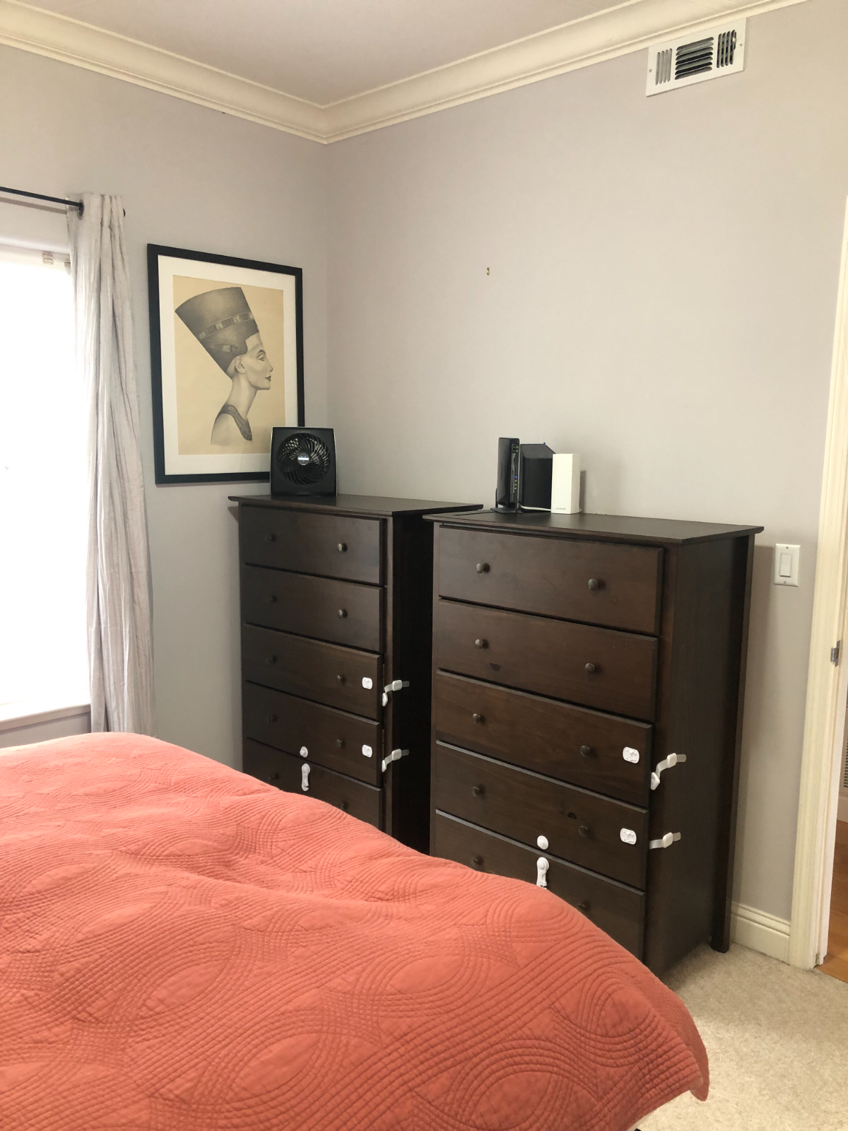 Clean and quiet in a safe neighborhood - Photo 3
