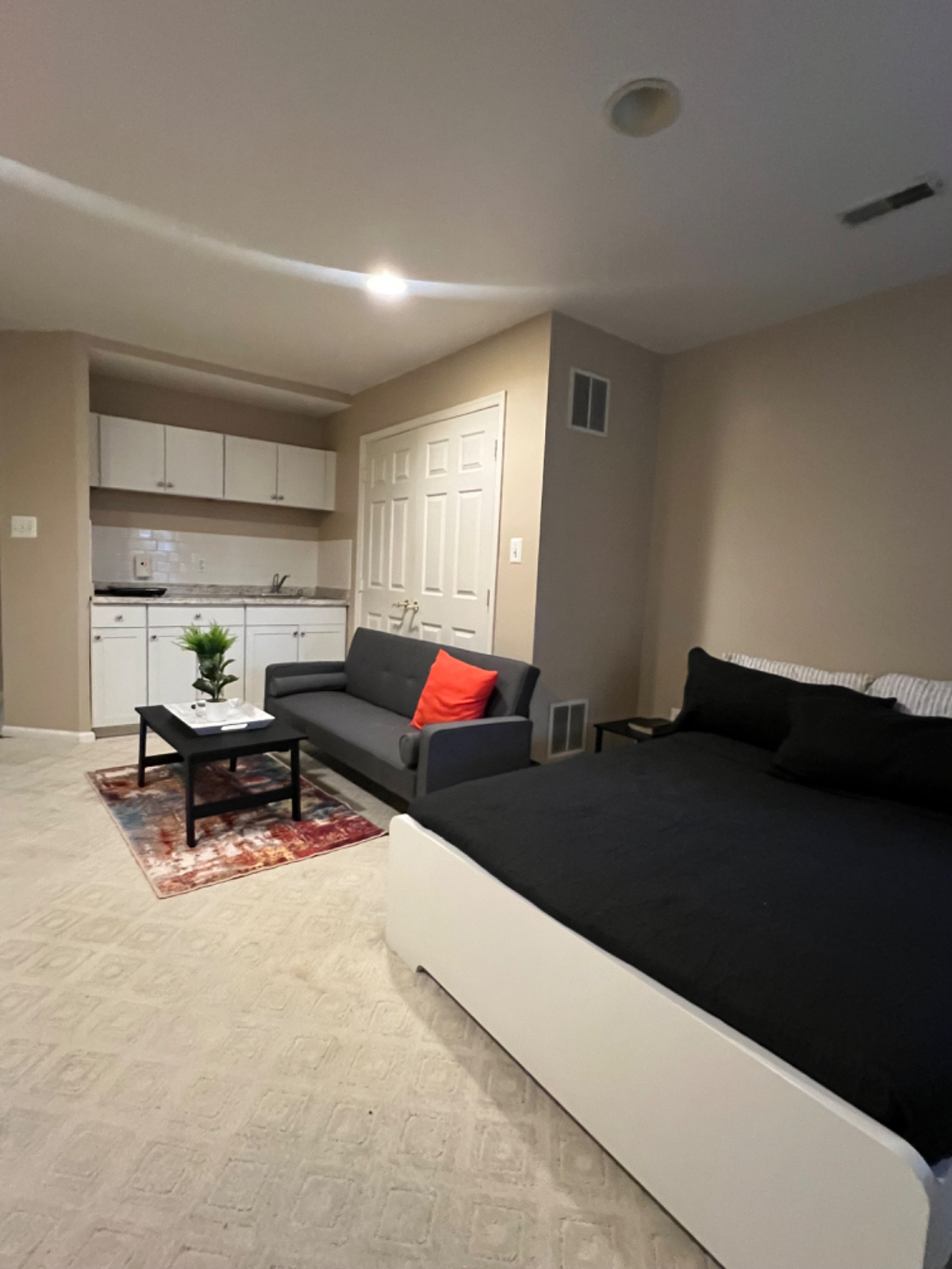 Cozy Studio in Kingstowne