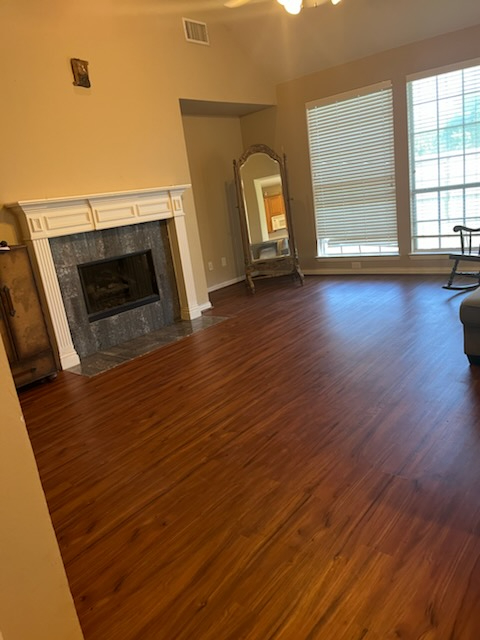 Beautiful Mansfield Home - Photo 11