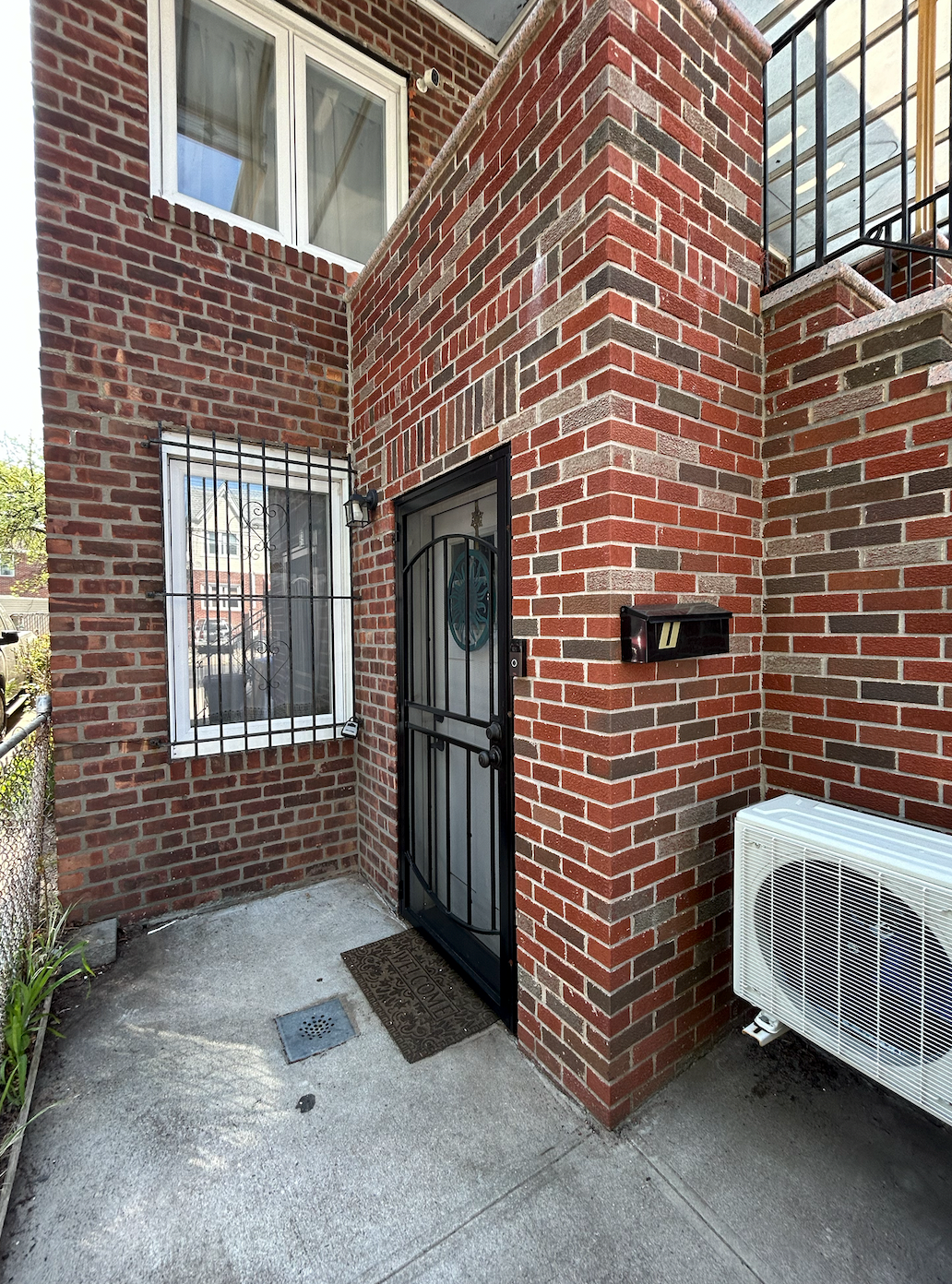 Quiet 2BD/1 Bath Brooklyn Garden Apt (Room Rental Option Available) - Photo 1