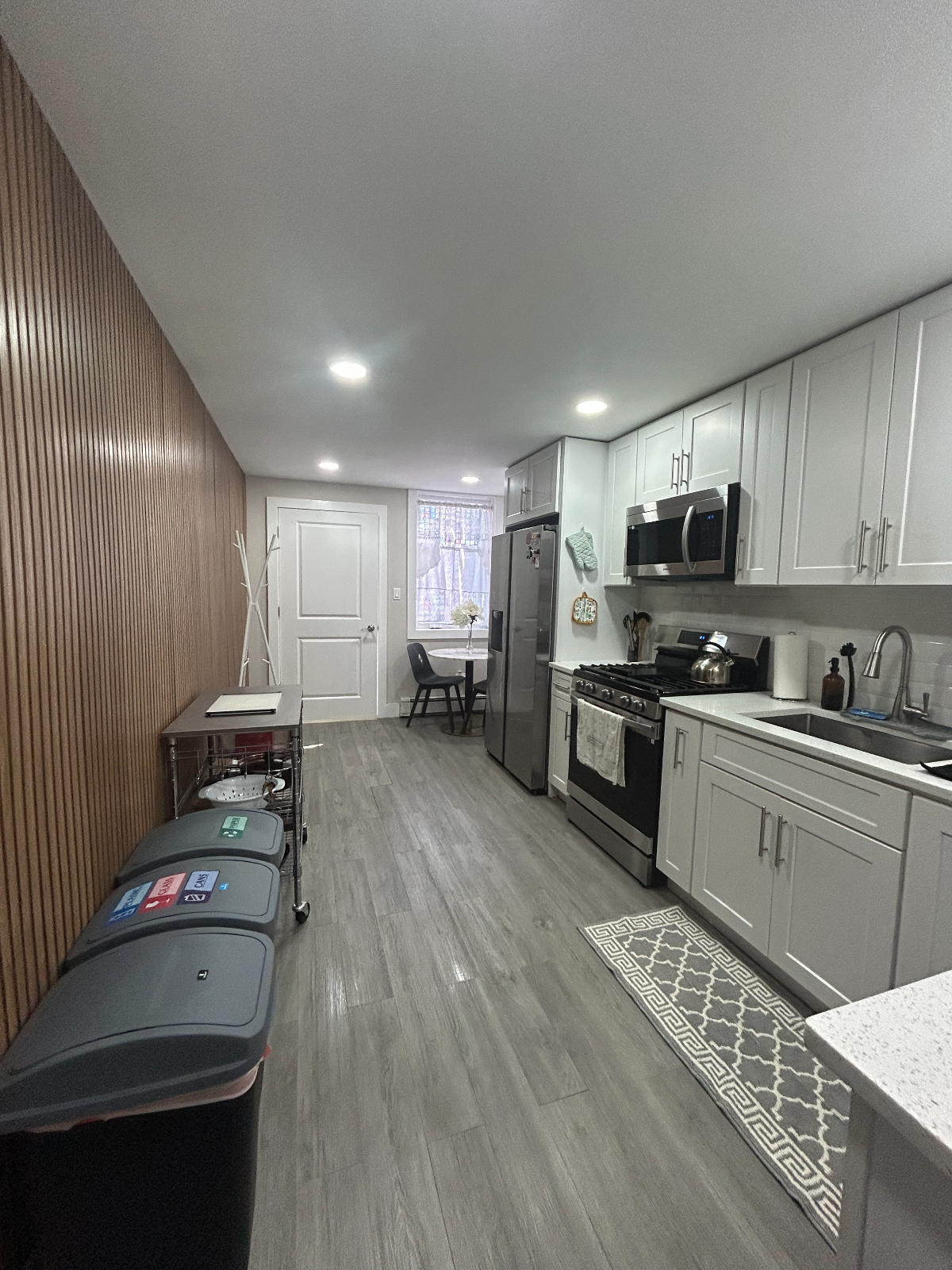 Quiet 2BD/1 Bath Brooklyn Garden Apt (Room Rental Option Available) - Photo 3
