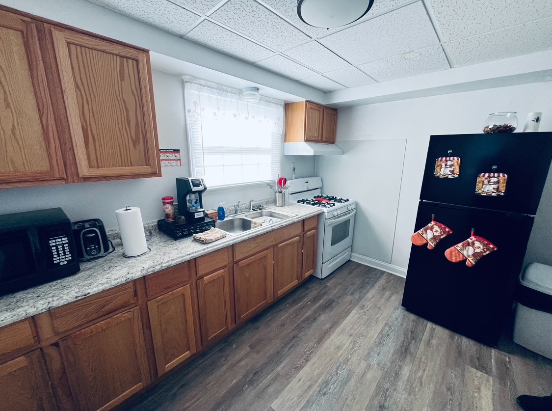 Spacious Home Near Thomas, CAMC, WVSU, Shawnee Sports Complex - Photo 6