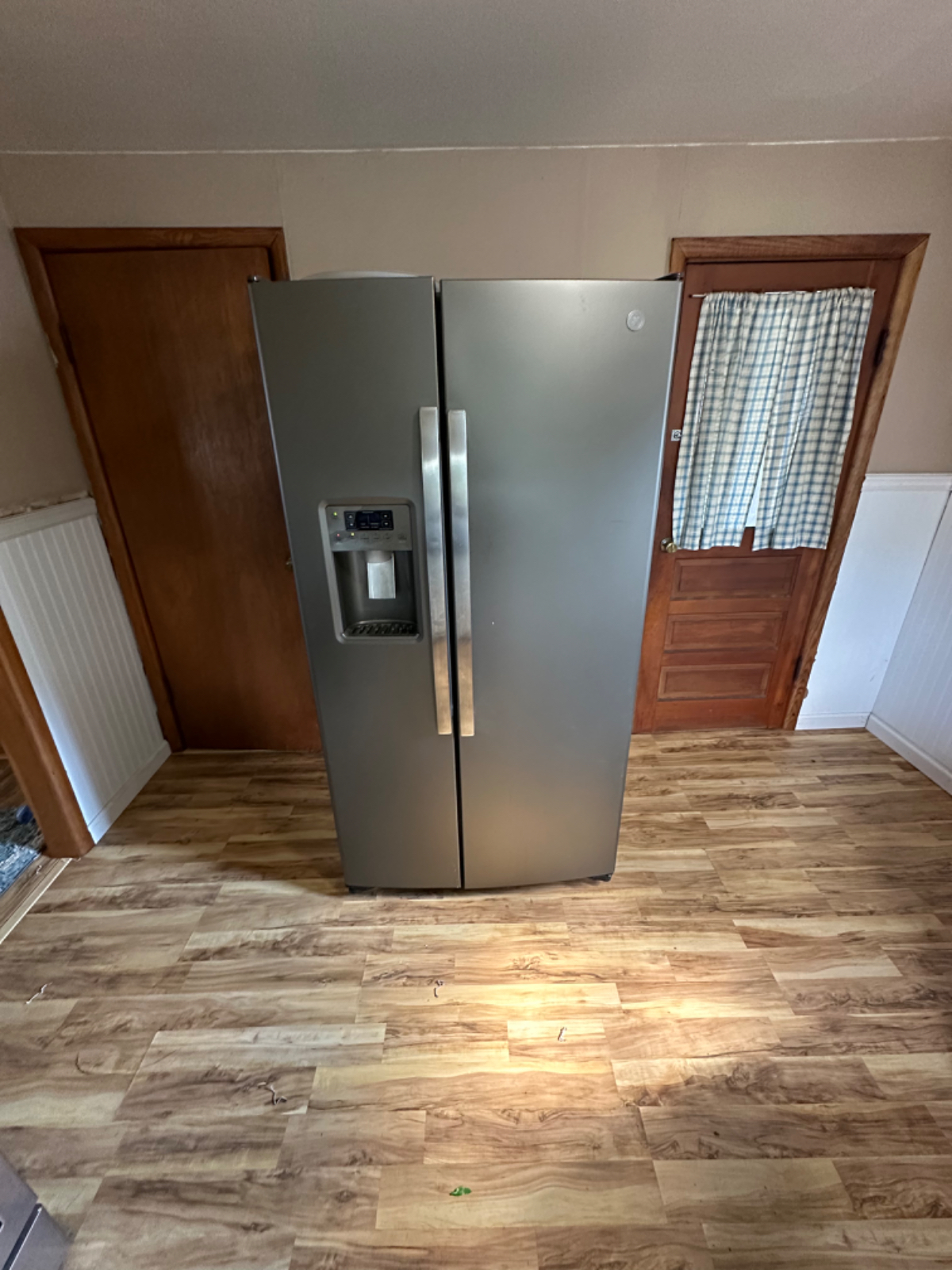 Full House with HVAC, Office, Dining room, Small Pet Friendly Queen Bed - Photo 6