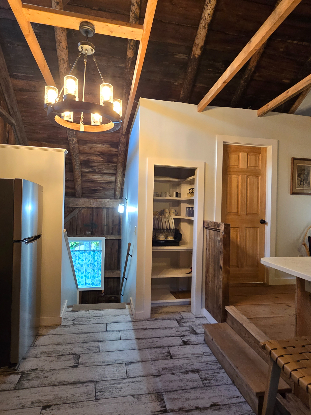 Serene Loft Living in Scenic Williamsville - Cozy Amenities and Nature's Beauty Await on your Perfec - Photo 9