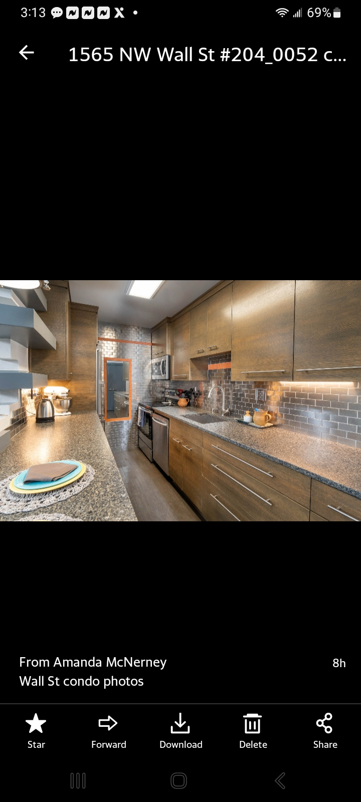 Stunning Riverfront condo, near downtown, full kitchen, parking, pool, hot tub - Photo 6
