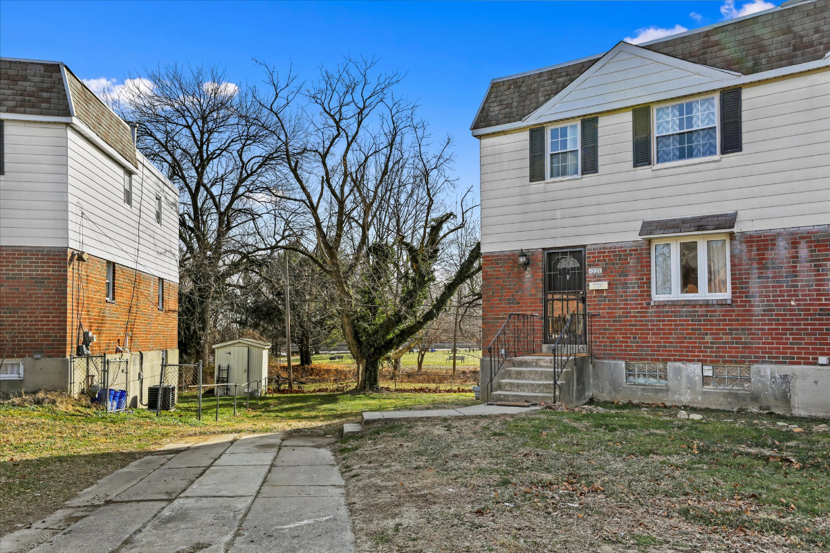 Spacious 3 bdrm 2.5 baths minutes from Philadelphia Airport and Hospitals - Photo 3