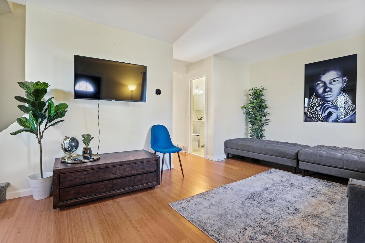 Spacious 3 bdrm 2.5 baths minutes from Philadelphia Airport and Hospitals - Photo 5