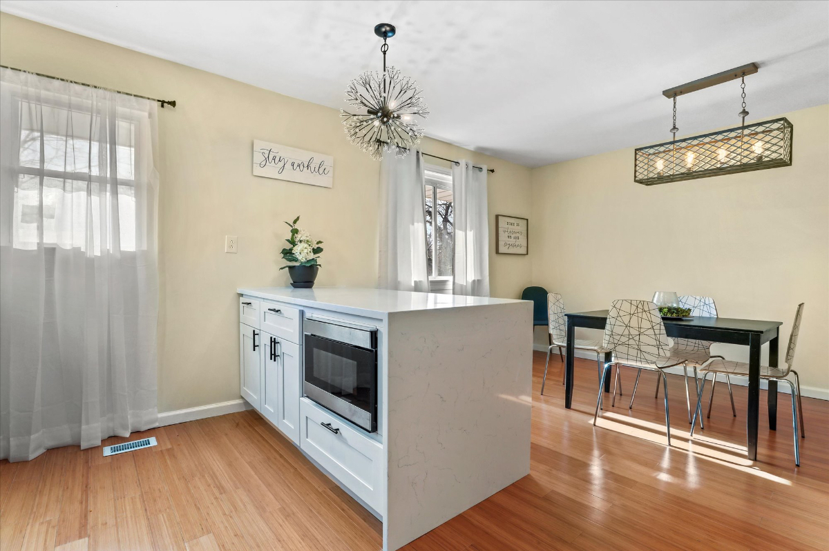Spacious 3 bdrm 2.5 baths minutes from Philadelphia Airport and Hospitals - Photo 6