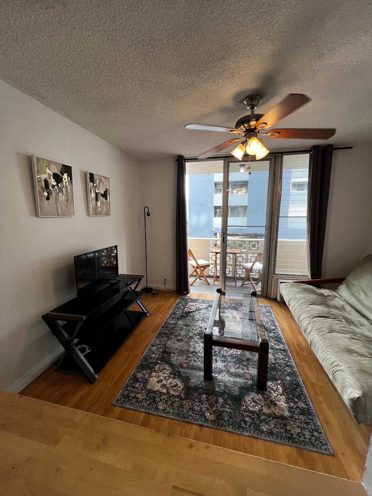 Private Lanai With Parking, Near Multiple Honolulu Hospitals