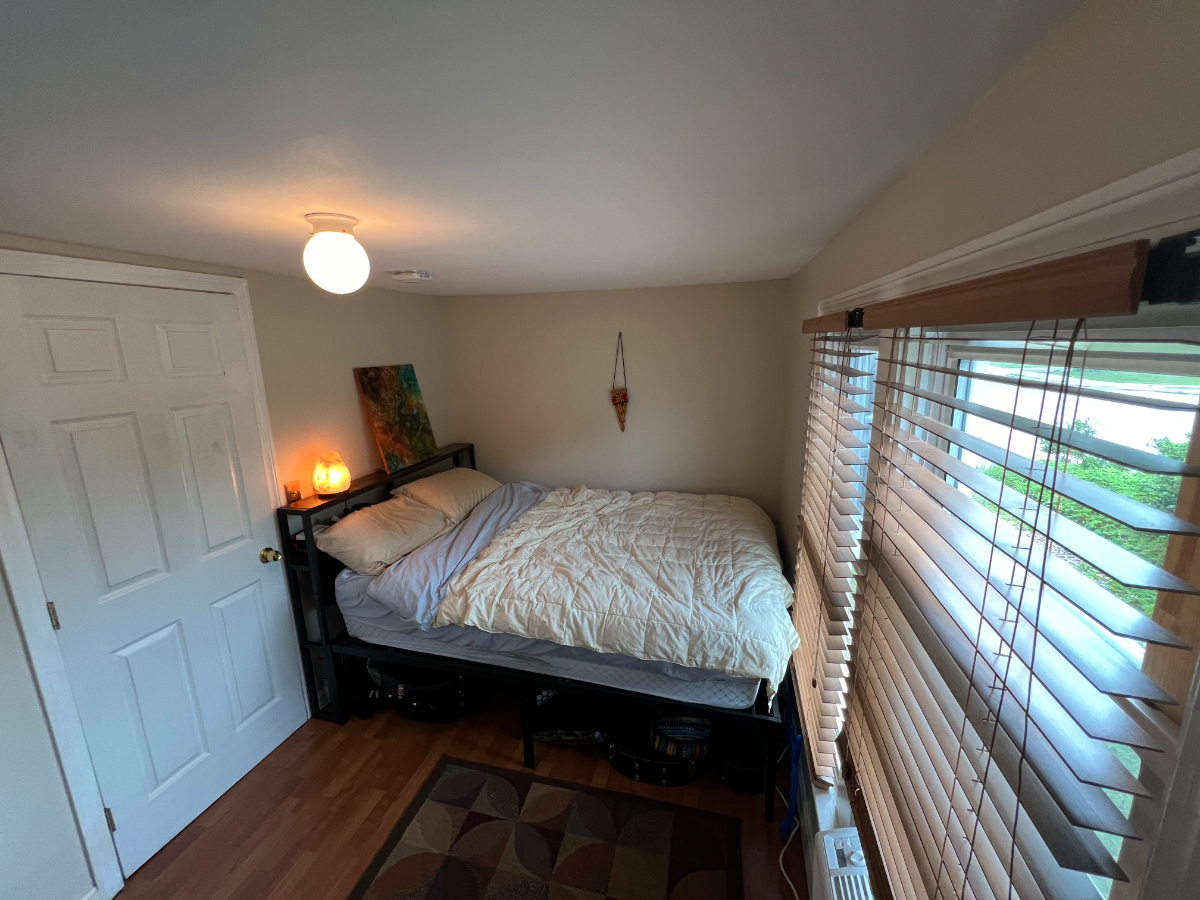 3 bdrm / 2 bath  office. Internet/Heat, etc. included - Photo 10