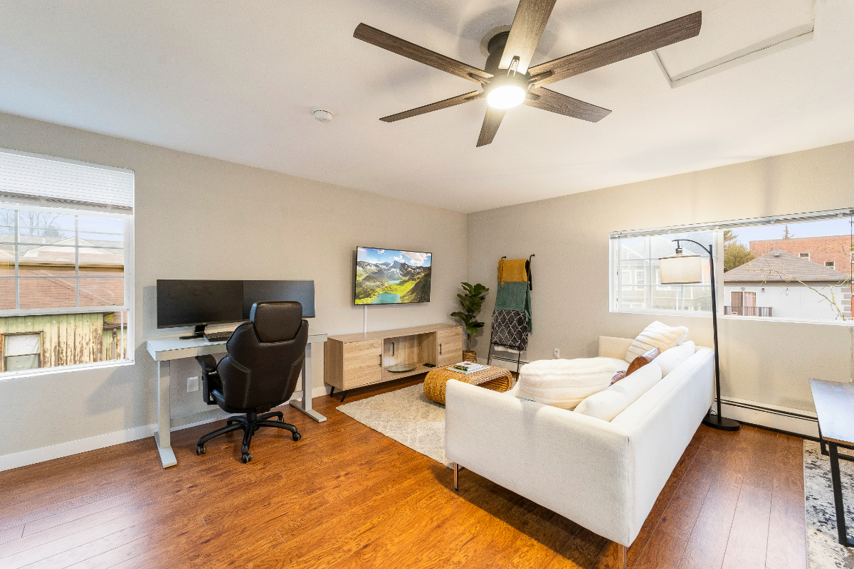 Adorable Private Bedroom in Capitol Hill - Photo 4