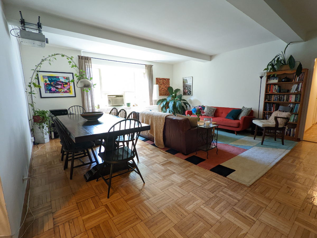 Sunfilled Main room with ensuite bath in Spacious Manhattan Apt Close to NYU - Photo 2