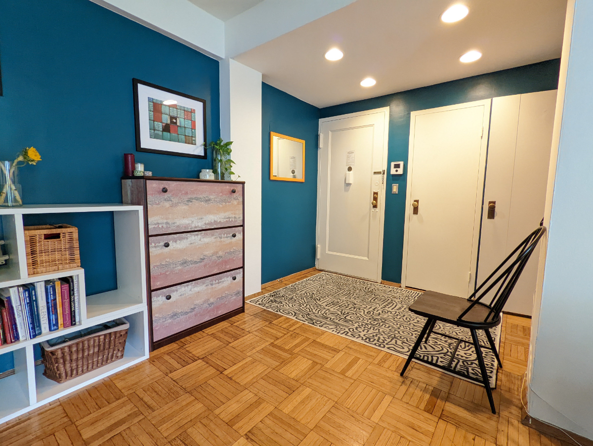 Sunfilled Main room with ensuite bath in Spacious Manhattan Apt Close to NYU - Photo 5
