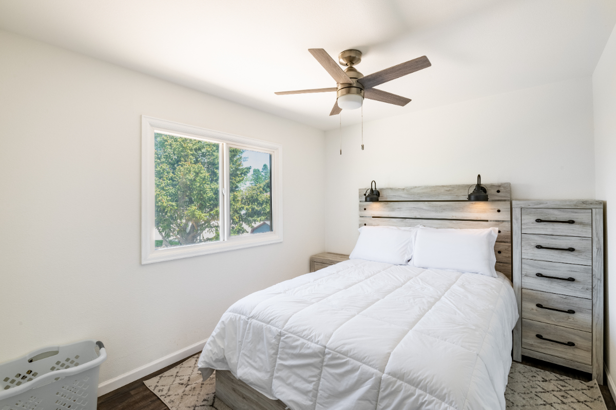 Bright & Modern 2BR Apartment - Photo 8
