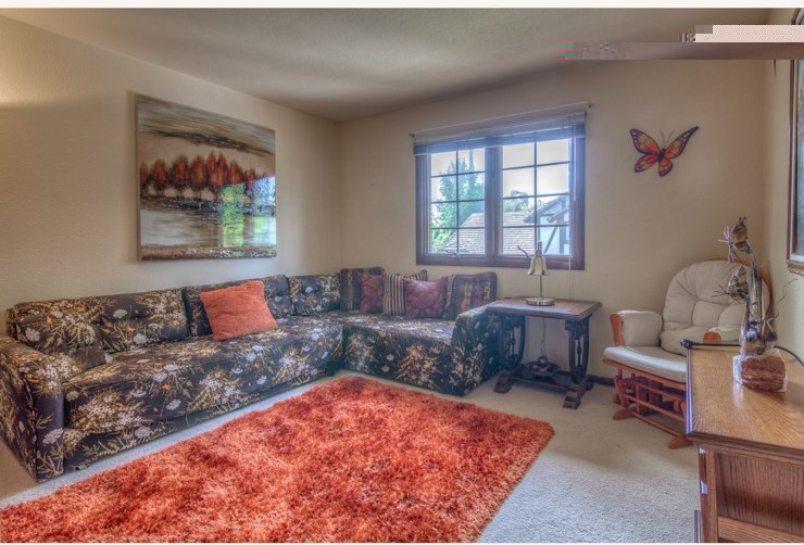 Charming Rooms in a Beautiful House - Perfect Blend of Comfort and Tranquility Room 1