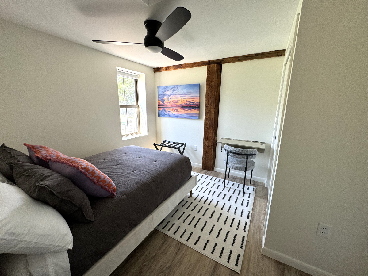 Urban Stylish Apartment / Conveniently Located Near Hospital - Photo 10