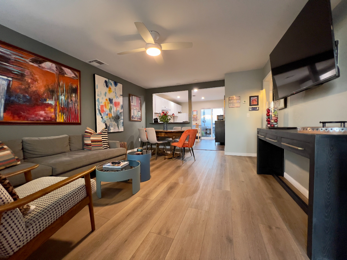 Charm & Convenience by Mission Bay. Private Back Patio. Close To Everything. Pets Welcome Upon Request. - Photo 5