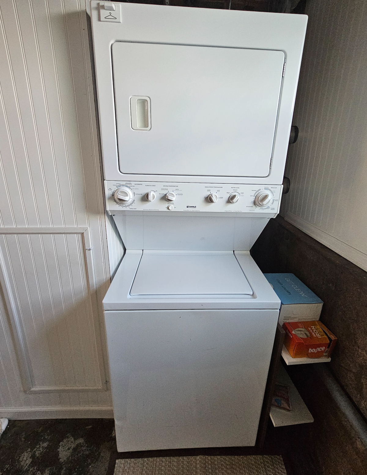 Quiet, Newly Remodeled Unit Next to Hospital - Photo 9