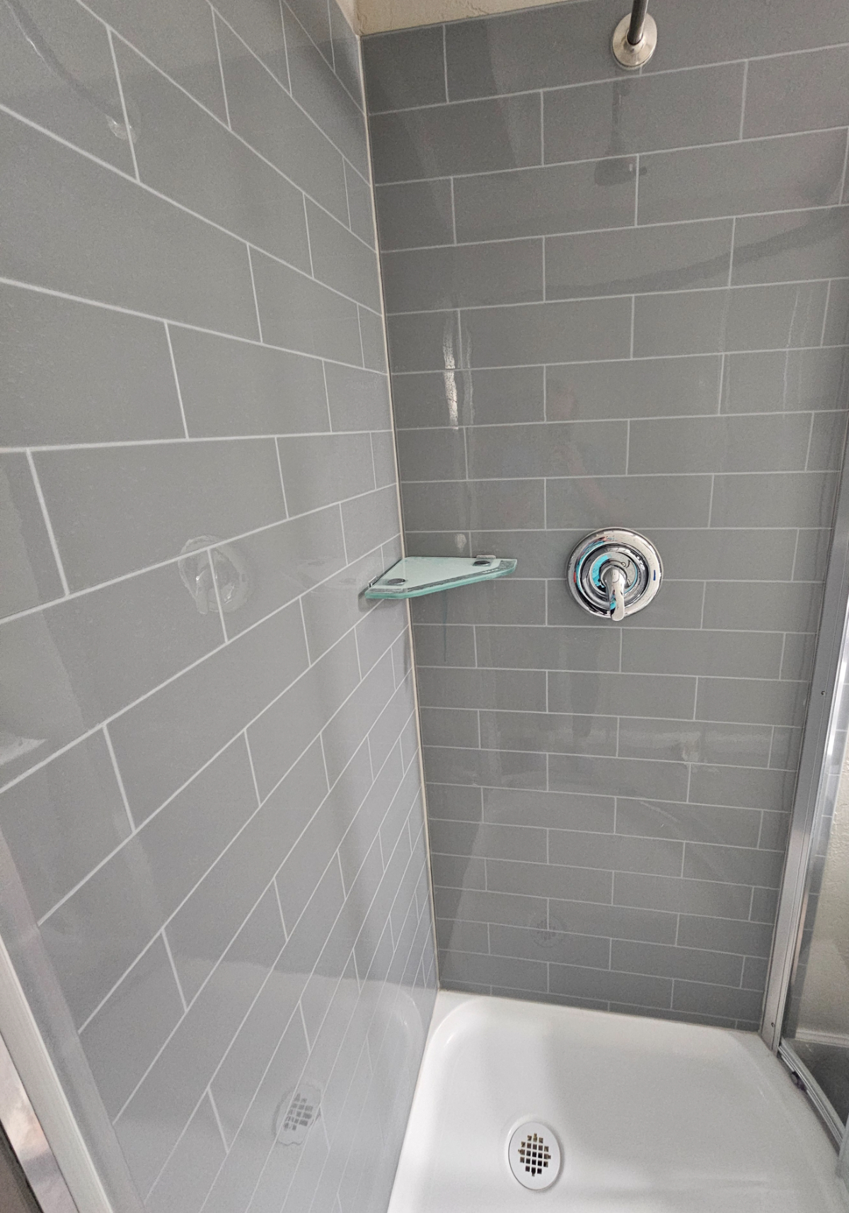 Quiet, Newly Remodeled Unit Next to Hospital - Photo 7