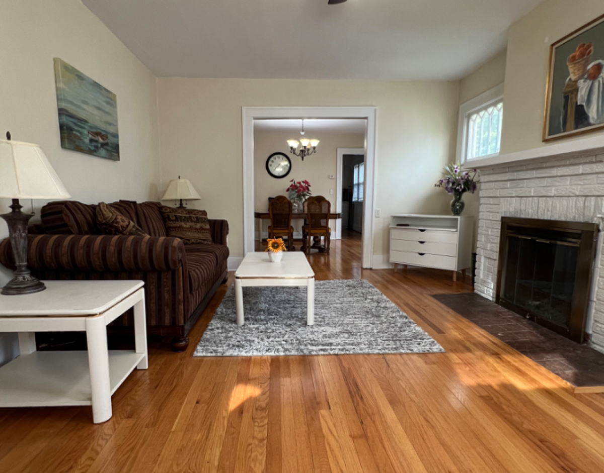 Quiet, safe 2BR apartment near SU, hospitals, and Barry Park - Photo 1