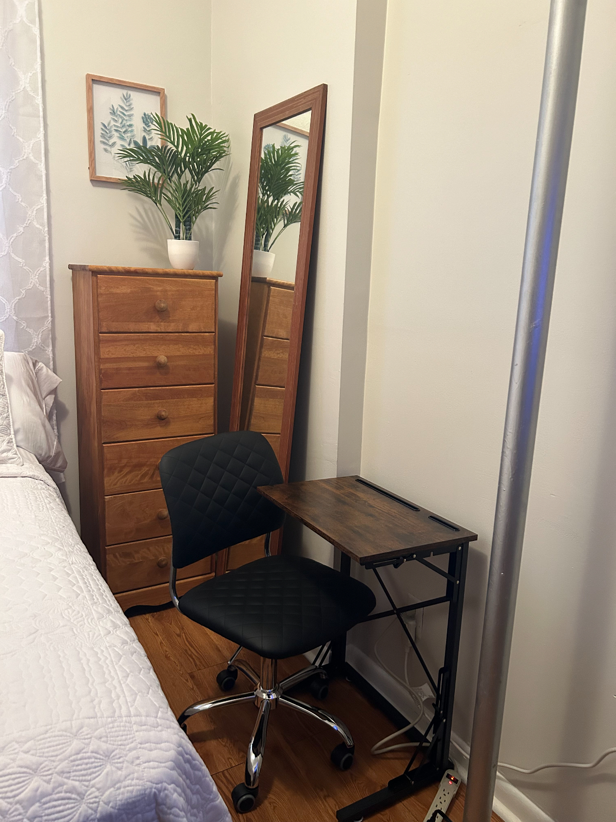 E.Williamsburg/Bushwick Bedroom Suite 1 - Photo 3