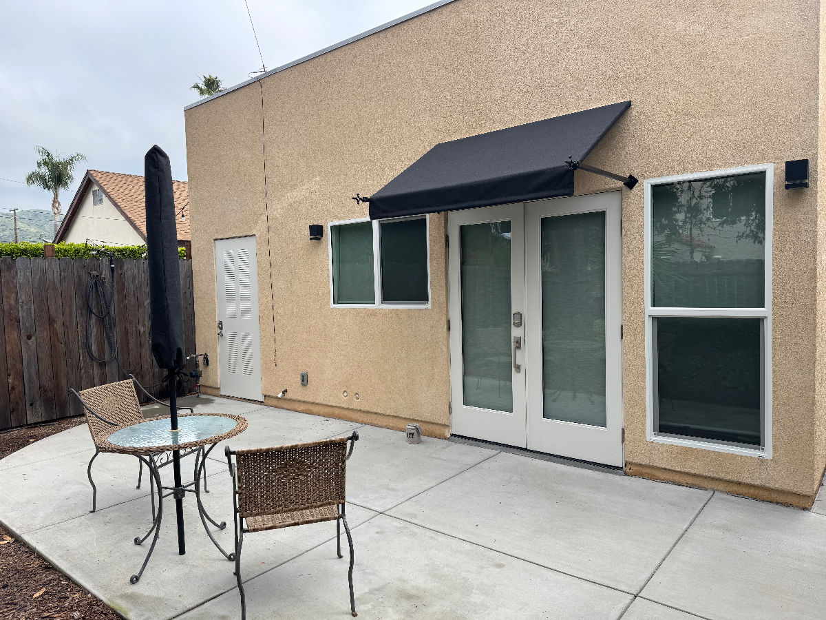 Beautiful Mid-town Studio - Photo 4