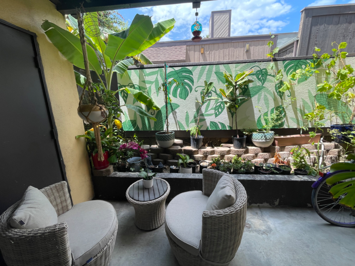 Stunning Tropical 2b 2ba Funky Condo - Photo 4