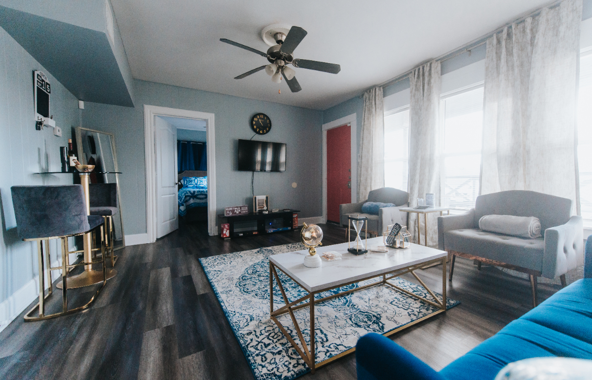 Modern Cute Cozy Home - 2 Mins from Downtown Bryan - Photo 3