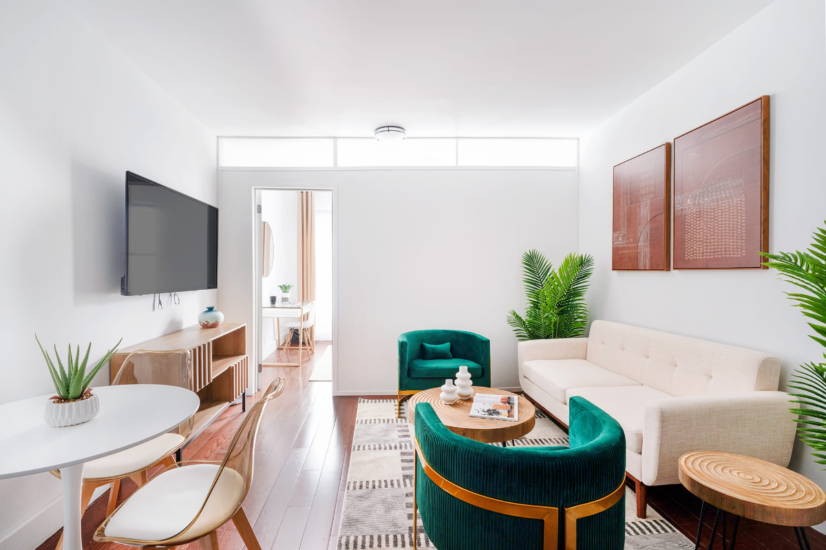 Luxurious 1BR Midtown West (819684)