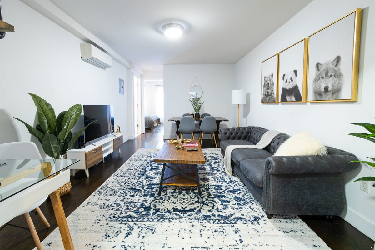 Renovated 3BR Prime Hudson Yards Area (819673)