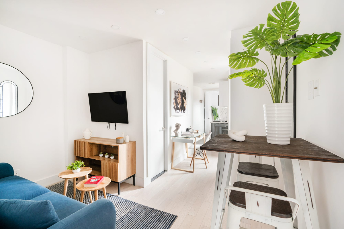 2BR Prime Midtown West (819691)