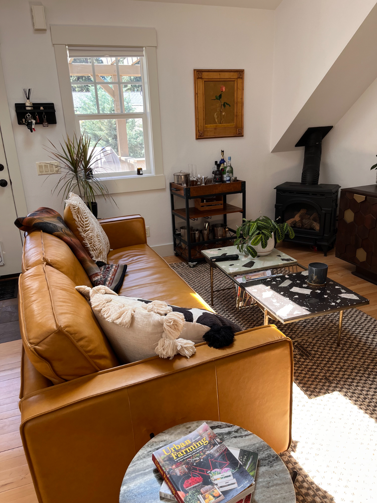 Stylish one bedroom, one bath furnished ADU in NW Crossing - Photo 4
