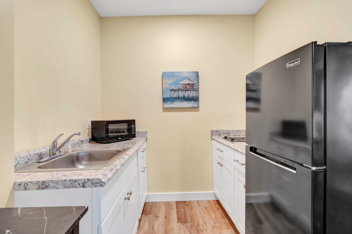 Three Bedroom Kitchenette