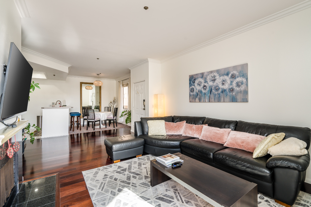 A Bright and Spacious Westside Gem - Photo 1