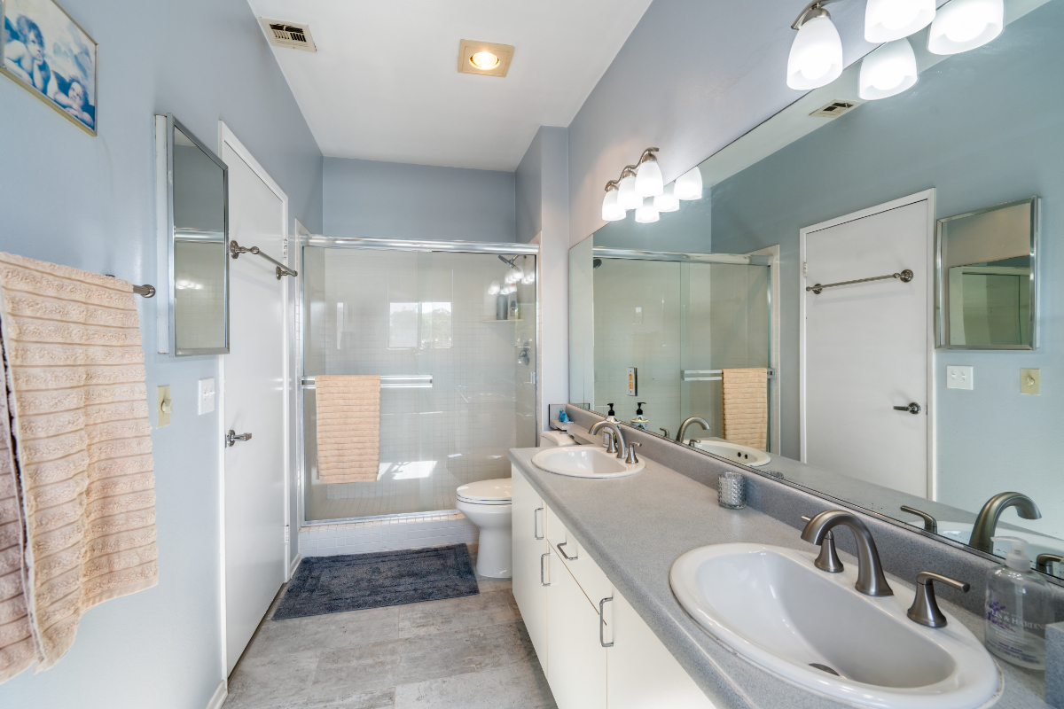 A Bright and Spacious Westside Gem - Photo 4