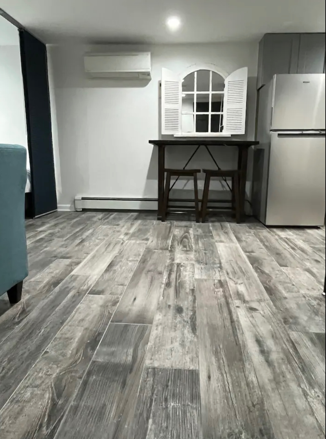 Newly furnished safe private studio apartment - Photo 7
