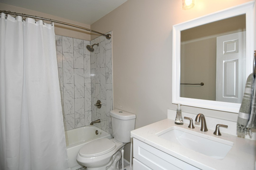 2 BR-1.5 BA Georgetown Condo Near Downtown DC and Hospitals - Photo 11