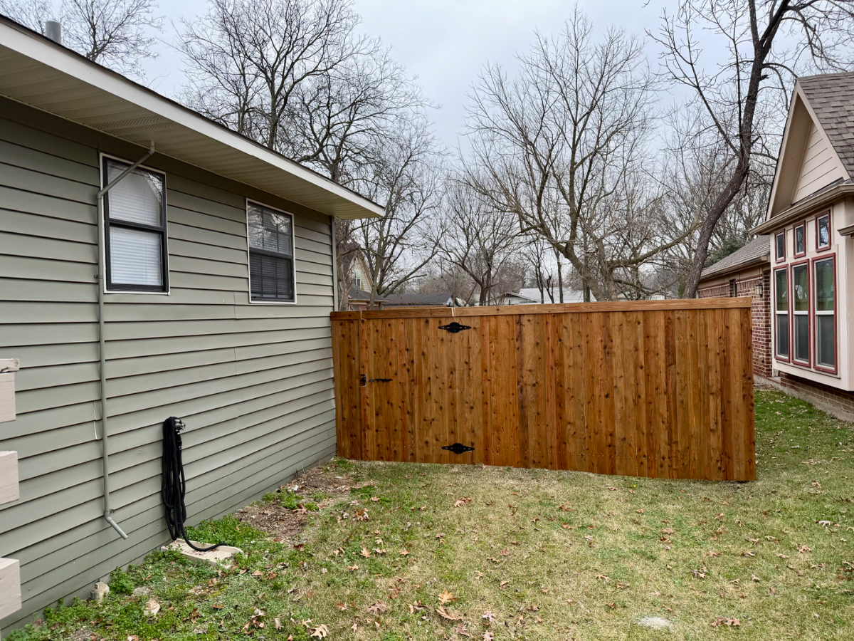 Newly Renovated Gorgeous Home - 2BR/2BA  - Ideal for Traveling Professionals & Displaced Families - Photo 3