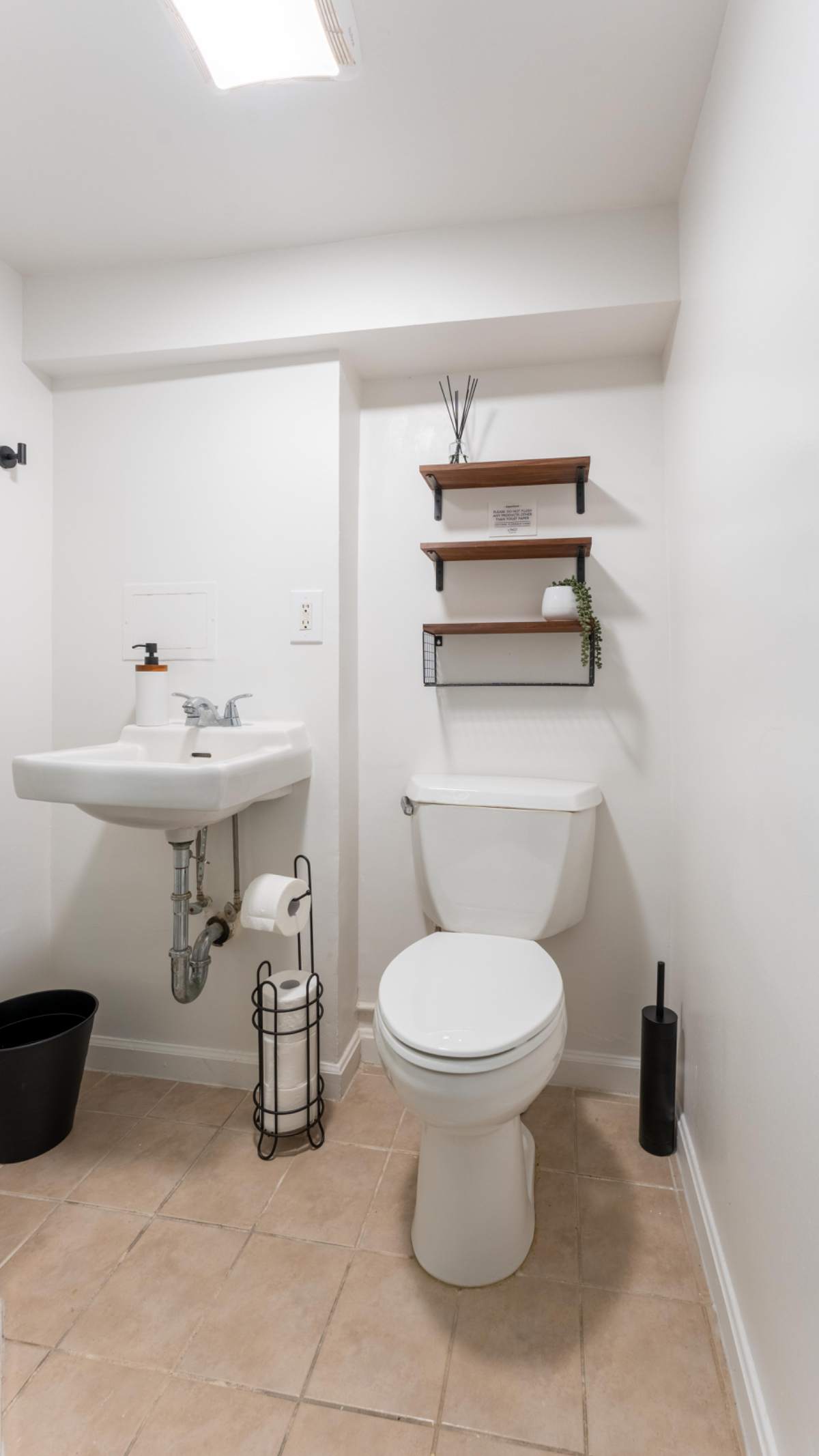 Newly Renovated Garden Studio - Photo 1