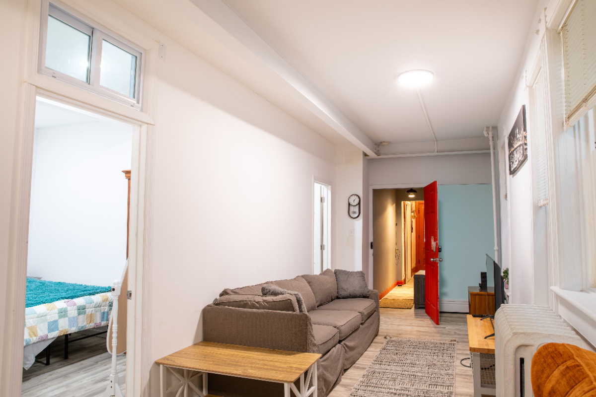 3 Bedroom Apartment 5min to Albany Med, Modern Comforts - Steps to Trendy Bars & Washington Park & S - Photo 5