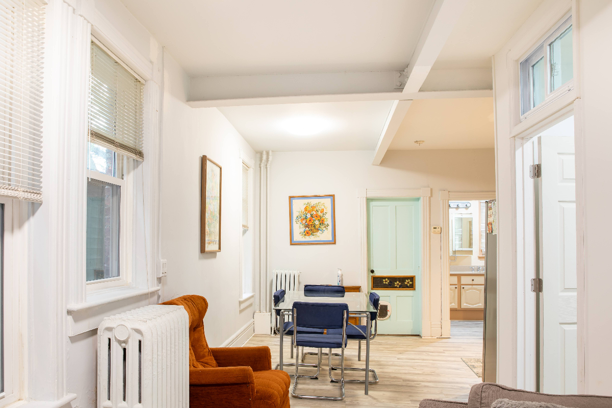 3 Bedroom Apartment 5min to Albany Med, Modern Comforts - Steps to Trendy Bars & Washington Park & S - Photo 8