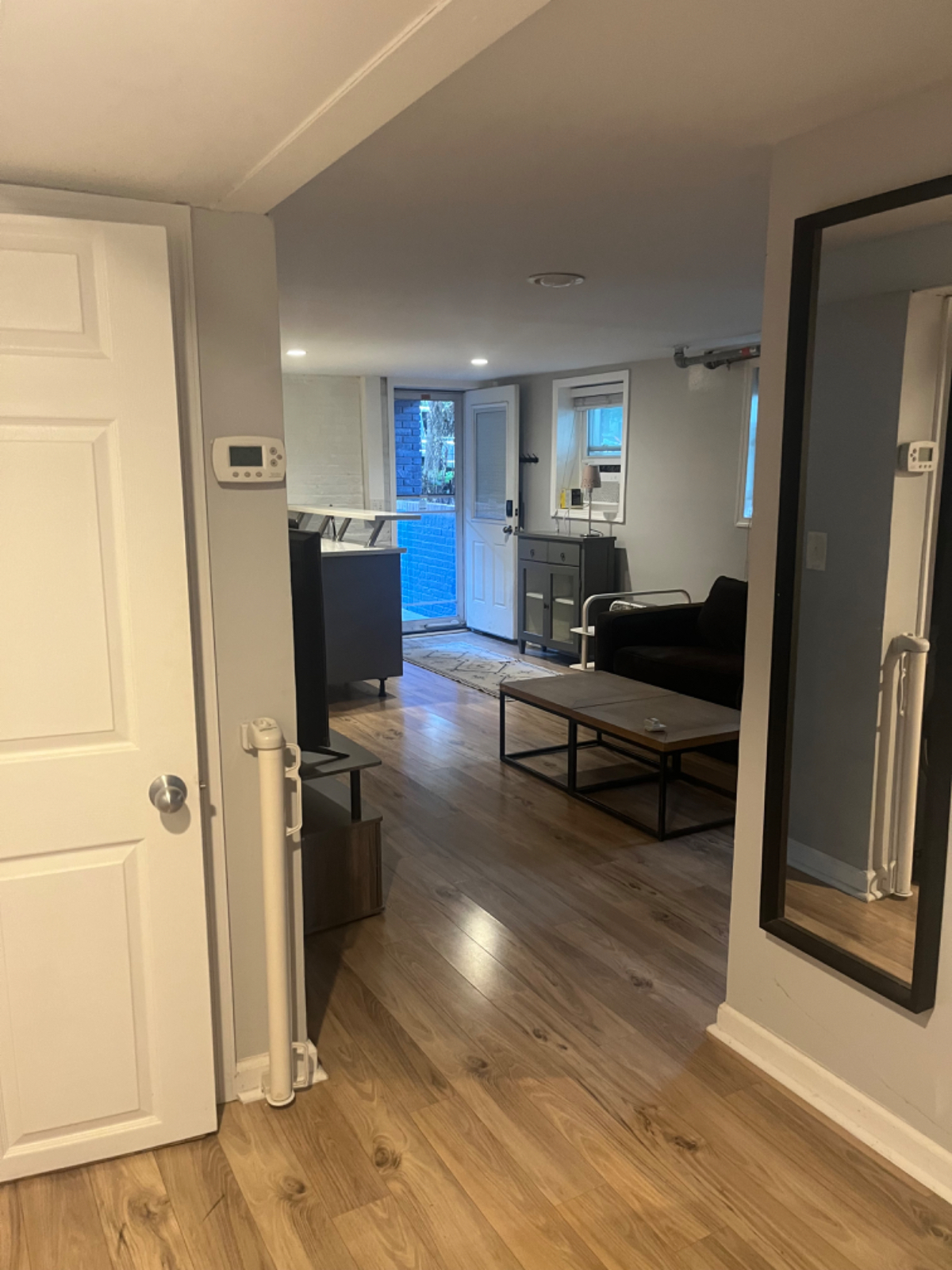 Renovated English Basement - Photo 9